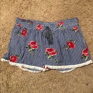 Checkered Rayon Shorts with Roses